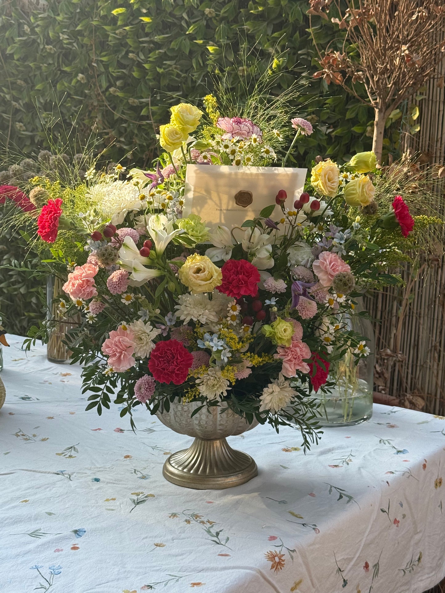 Vintage floral arrangment Garden 🌺 ✨