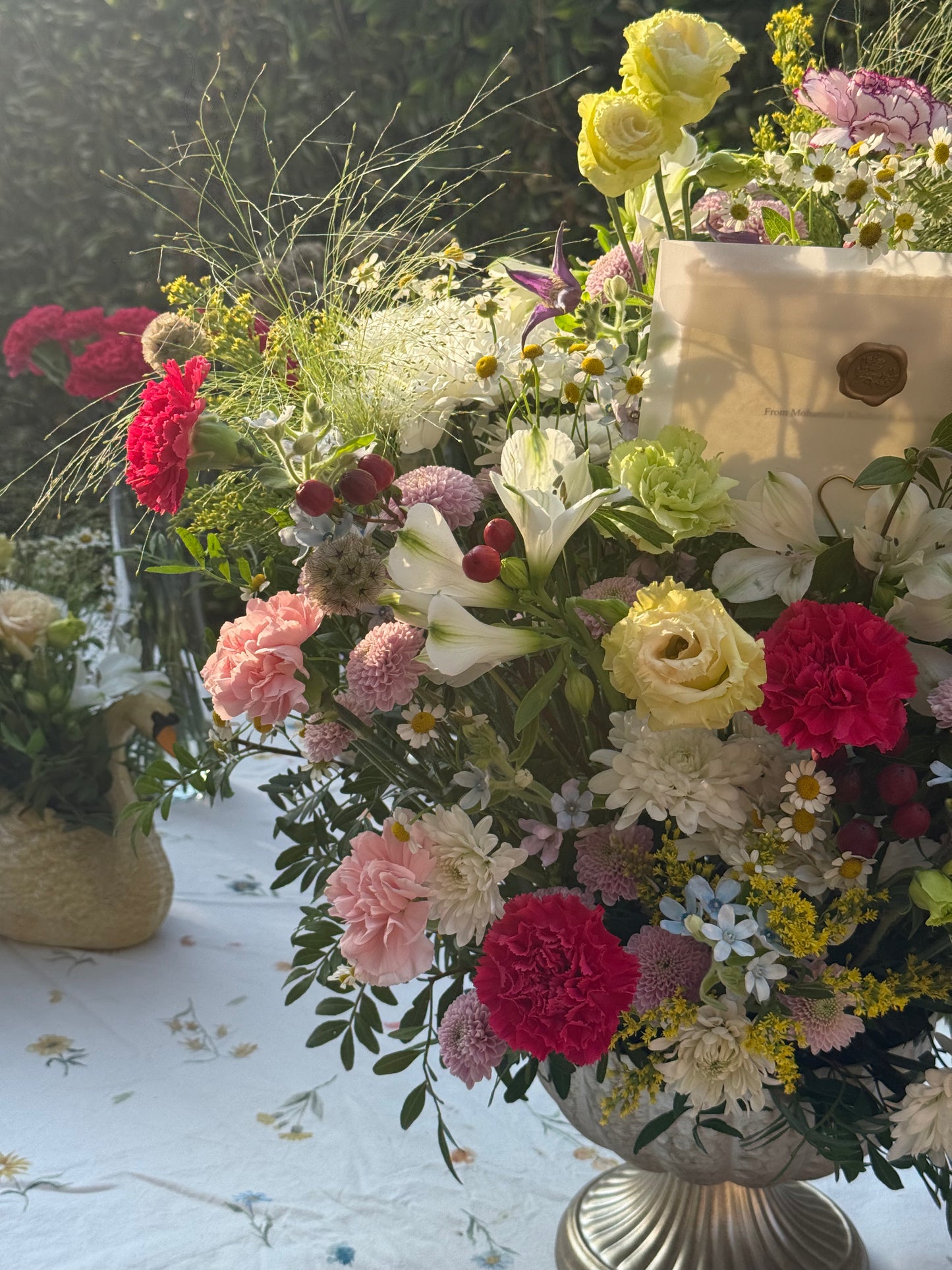 Vintage floral arrangment Garden 🌺 ✨