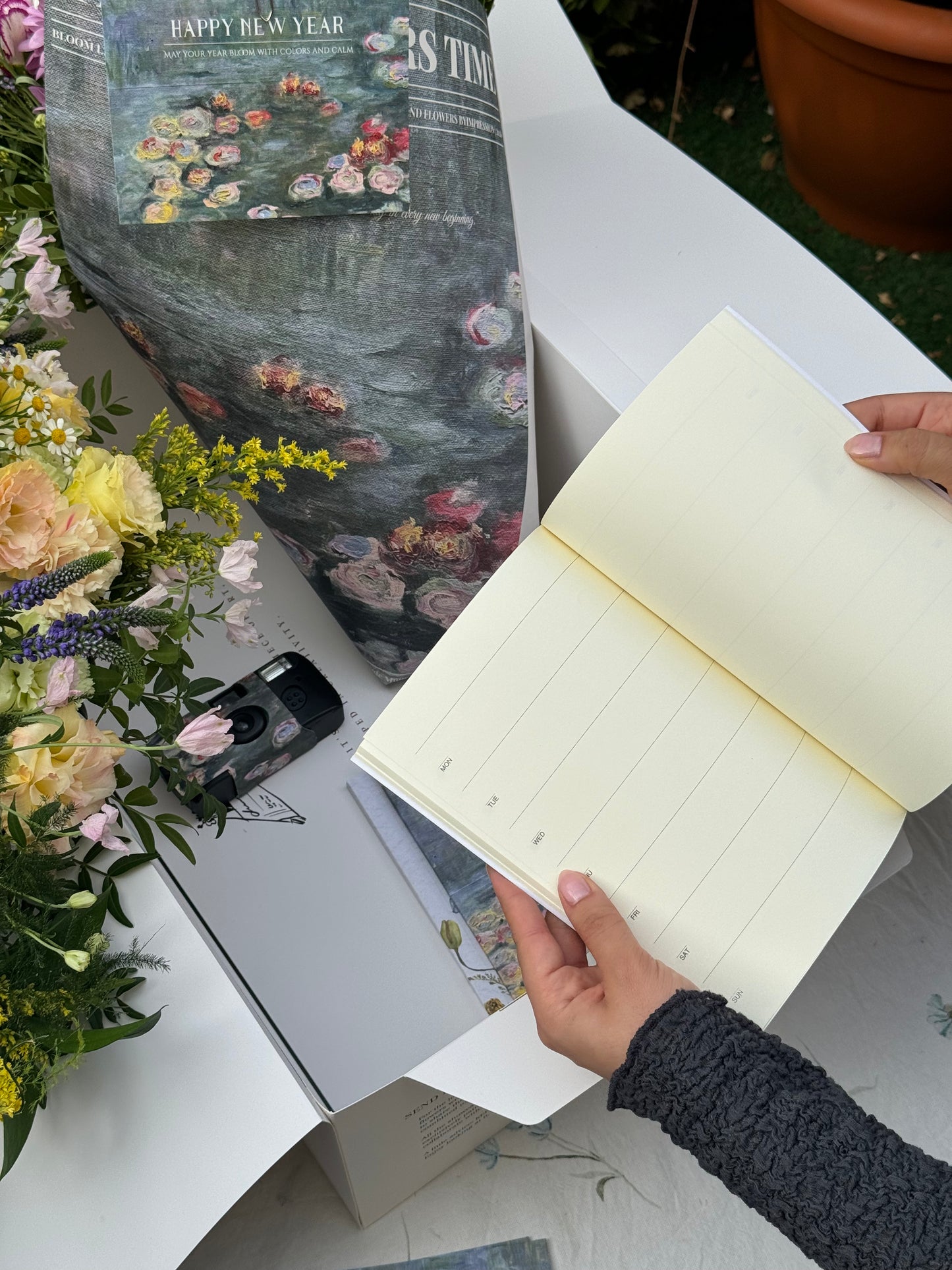 Bee NoteBook Planner