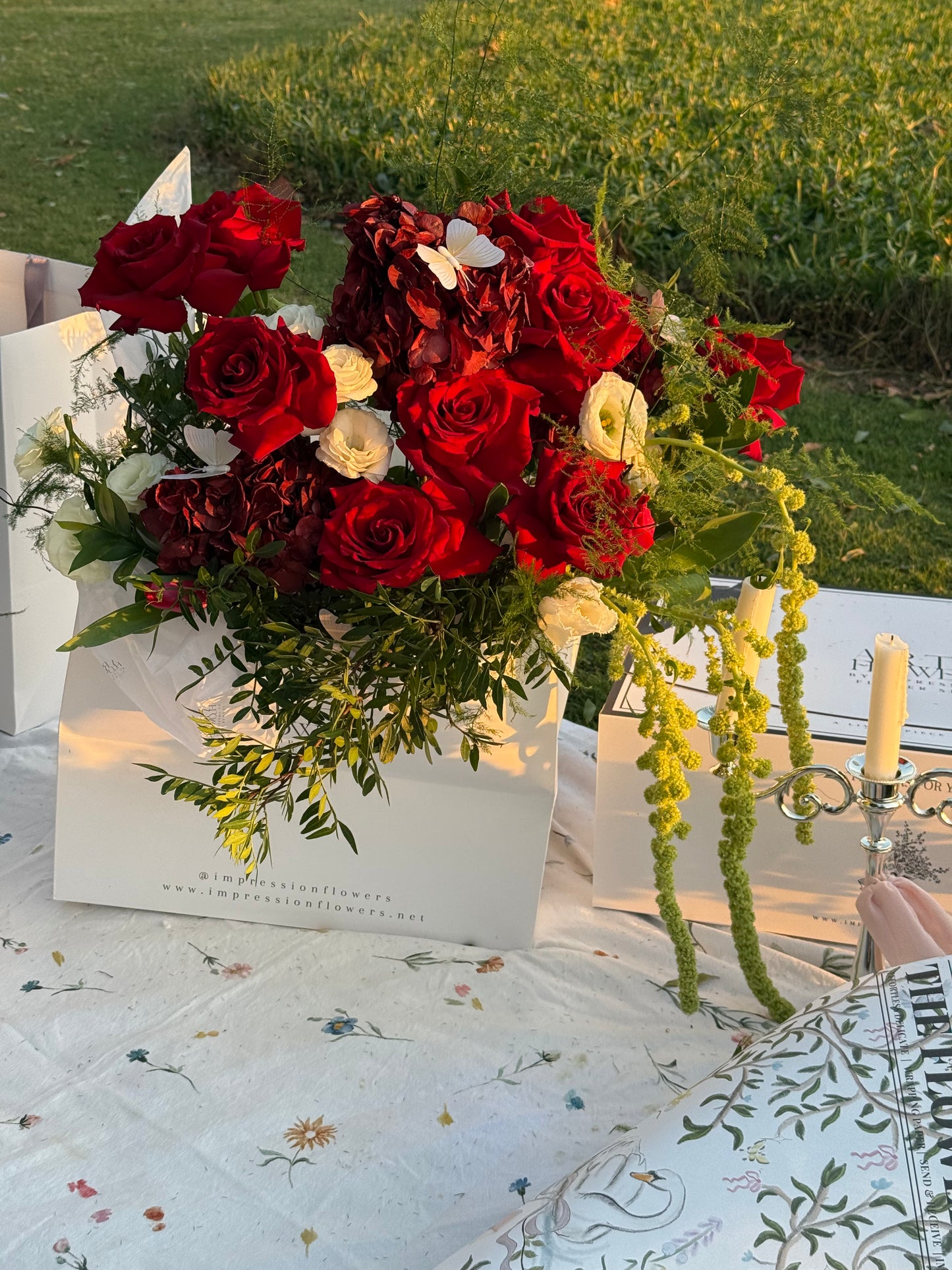 Delicate RED ❤️  Flowers'N Bag